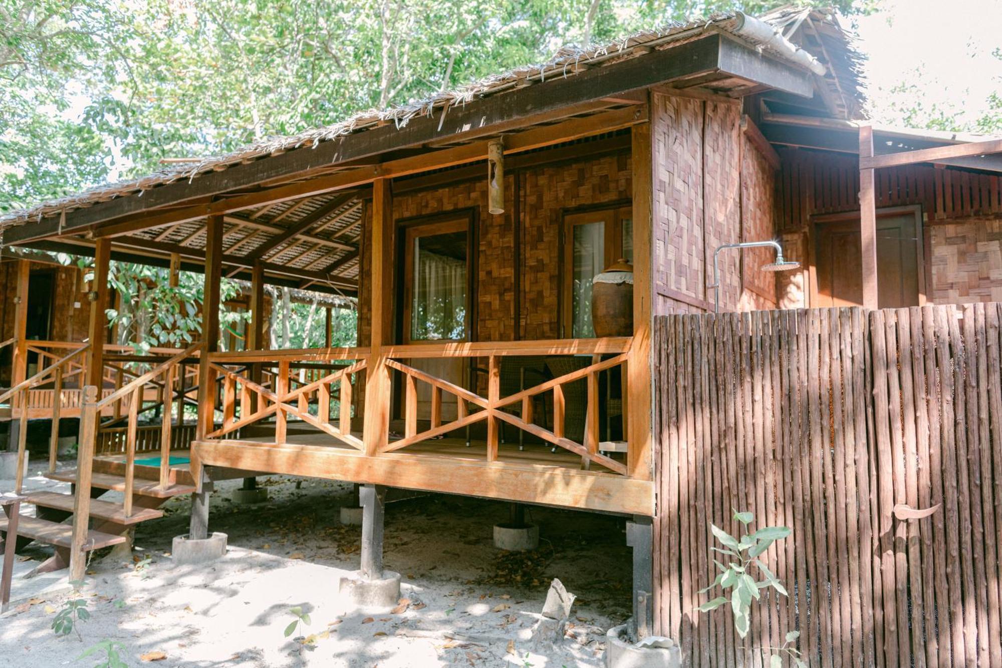 Boulder Bay Eco Resort - Nga Khin Nyo Gyee Island Extérieur photo