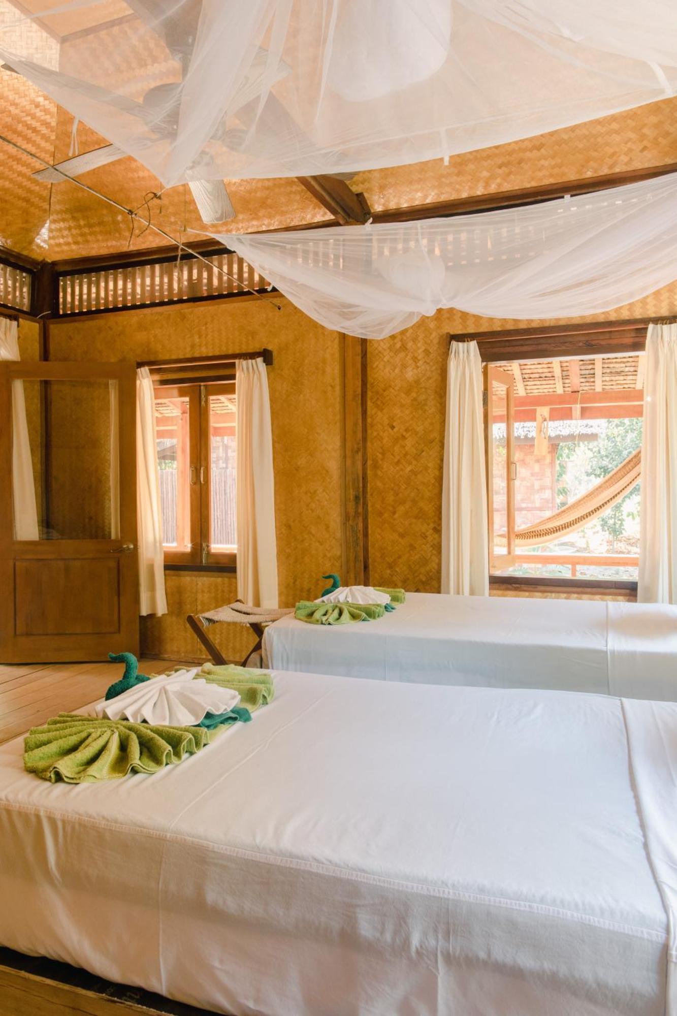 Boulder Bay Eco Resort - Nga Khin Nyo Gyee Island Extérieur photo